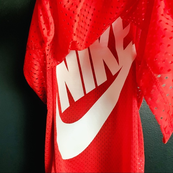 NIKE Tank Top - Picture 6 of 7